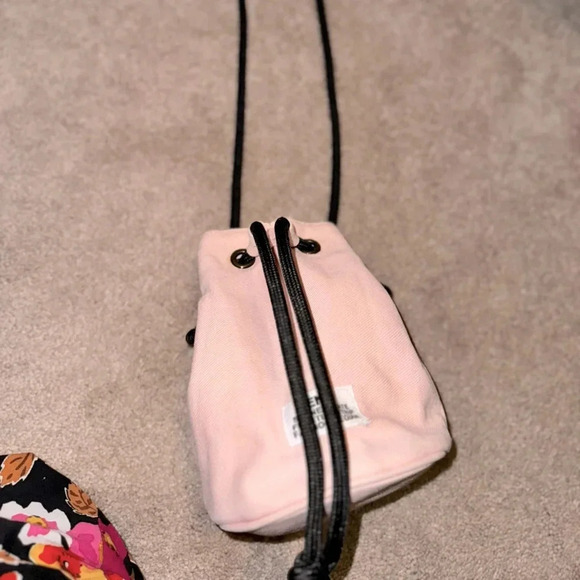 MINISO PINK AND BLACK CANVAS CROSSBODY DRAWSTRING BUCKET BAG SMALL - Picture 4 of 10